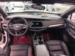Cadillac XT4 28T FWD Luxury - ფოტო 9