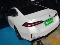 BMW 5 Series 530Li Premier M Sport Package - ფოტო 4