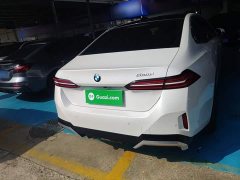 BMW 5 Series 530Li Premier M Sport Package - ფოტო 5