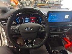 Ford Focus Hatchback EcoBoost 180 Automatic ST Line - ფოტო 9