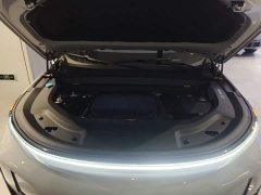 Li Auto L9 Ultra Smart Refresh Edition - ფოტო 19