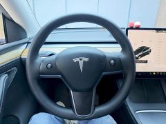 Tesla Model Y Long Range All-Wheel Drive - ფოტო 10