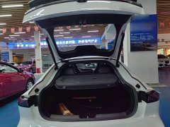 Changan UNI-V 1.5T Premium - ფოტო 18