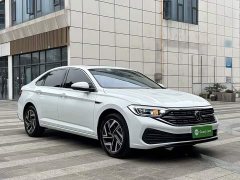 Volkswagen Jetta Facelift 300TSI DSG Excellence Edition - ფოტო 3