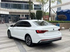 Volkswagen Jetta Facelift 300TSI DSG Excellence Edition - ფოტო 4
