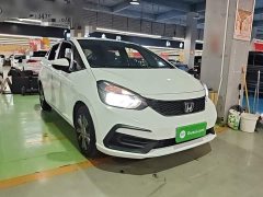 Honda Fit 1.5L CVT Trendy Sunroof Edition - ფოტო 3
