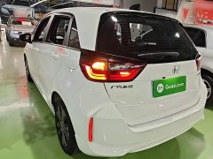 Honda Fit 1.5L CVT Trendy Sunroof Edition - ფოტო 4