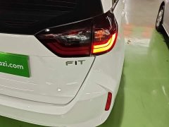 Honda Fit 1.5L CVT Trendy Sunroof Edition - ფოტო 7