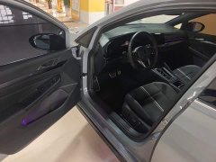 Volkswagen Golf 280TSI DSG R-Line 50th Anniversary Edition - ფოტო 15