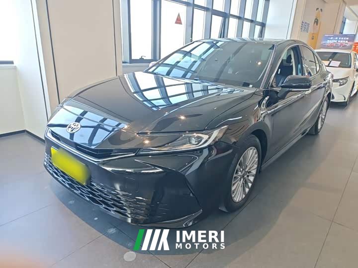 Toyota Camry Hybrid 2.0L HGVP Luxury