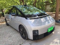 Li Auto Li Xiang MEGA Ultra - ფოტო 3