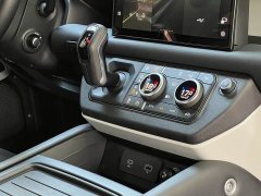 Land Rover Defender 90 2.0T P300 X-DYNAMIC HSE - ფოტო 15