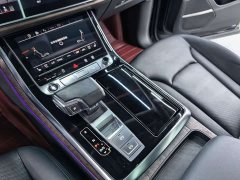 Audi Q7 55 TFSI quattro S Prestige - ფოტო 10