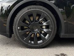 Tesla Model Y Rear-Wheel Drive - ფოტო 12