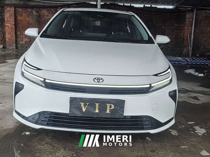 Toyota Corolla 1.8L Hybrid Pioneer Edition - ავტომობილი ჩინეთიდან
