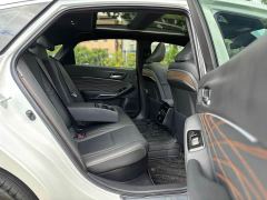Toyota Camry Hybrid 2.5L XLE Premium - photo 12