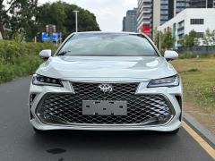 Toyota Camry Hybrid 2.5L XLE Premium - photo 2