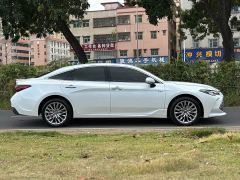 Toyota Camry Hybrid 2.5L XLE Premium - photo 4