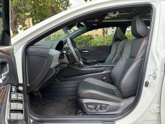 Toyota Camry Hybrid 2.5L XLE Premium - photo 9
