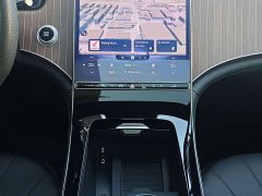 Mercedes-Benz EQE 2022 350 Pioneer Edition - ფოტო 12