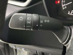 Toyota Corolla 1.8L CVT Luxury - фото 6