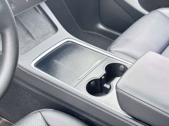 Tesla Model Y Long Range All-Wheel Drive - ფოტო 16