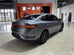 BYD Qin PLUS DM-i 128KM Entry-Level - фото 3