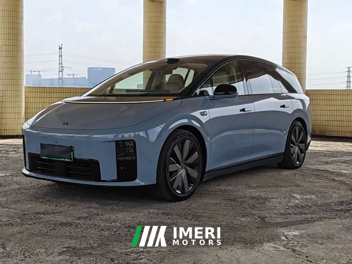 Li Auto i8 Standard Edition - ავტომობილი ჩინეთიდან