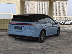 Li Auto i8 Standard Edition - ფოტო 7