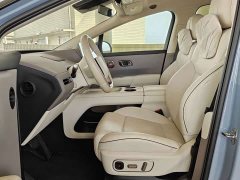 Li Auto i8 Standard Edition - ფოტო 8