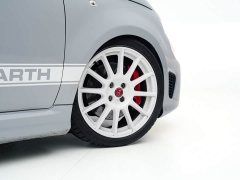 Li Auto Abarth 695 Tributo Ferrari - photo 12