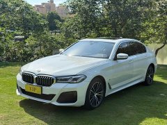 BMW 5 Series Facelift 530Li Premier M Sport Package - ფოტო 1