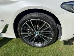 BMW 5 Series Facelift 530Li Premier M Sport Package - ფოტო 17