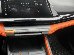 Changan UNI-V 1.5T Premium Edition - ფოტო 18