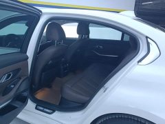 BMW 3 Series 320Li M Sport Package - ფოტო 11