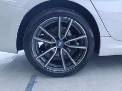 BMW 3 Series 320Li M Sport Package - ფოტო 6