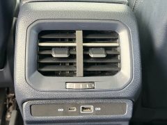 Volkswagen Touareg 300TSI Two-Wheel Drive Moonlight Edition - photo 8
