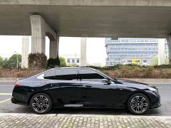 BMW 5 Series 525Li M Sport Package - ფოტო 6