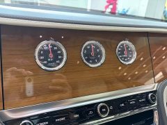 Bentley Flying Spur 4.0T V8 Standard Edition - ფოტო 8