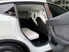 Tesla Model Y Rear-Wheel Drive - photo 9