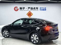 Tesla Model Y Standard Range RWD - ფოტო 4