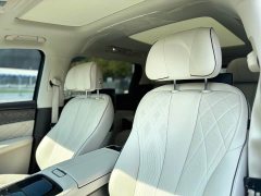 Denza D9 DM-i 980 AWD Luxury - ფოტო 10
