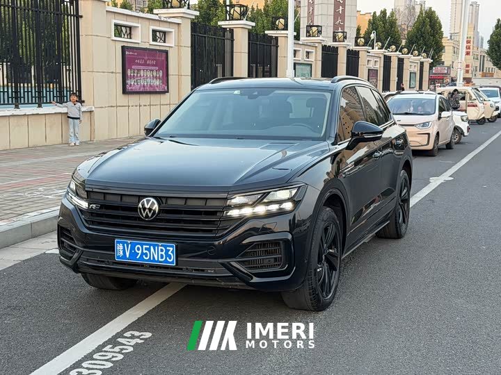 Volkswagen Touareg 3.0TSI Sharp Enjoyment Edition Jet Black Sport Package - ავტომობილი ჩინეთიდან