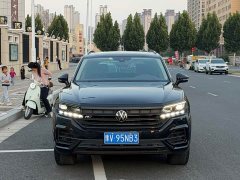 Volkswagen Touareg 3.0TSI Sharp Enjoyment Edition Jet Black Sport Package - ფოტო 2