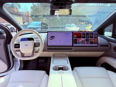Li Auto i6 Two-Wheel Drive Standard - ფოტო 5