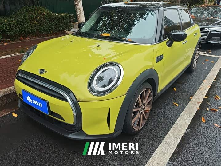 BMW MINI 1.5T COOPER Artist 5-Door