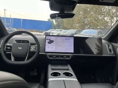 Li Auto L8 Pro - ფოტო 4