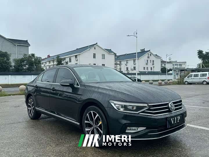 Volkswagen Magotan 280TSI DSG Comfort - ავტომობილი ჩინეთიდან