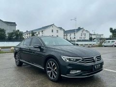 Volkswagen Magotan 280TSI DSG Comfort - ფოტო 1