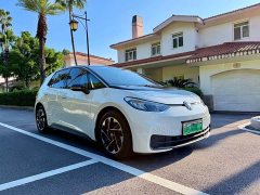 Volkswagen ID.3 Outstanding Edition - ფოტო 3